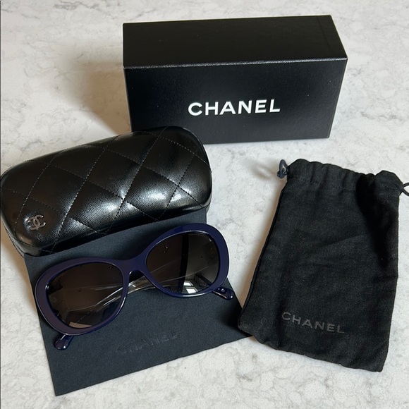 Chanel Navy Sunglasses - Picture 1 of 8
